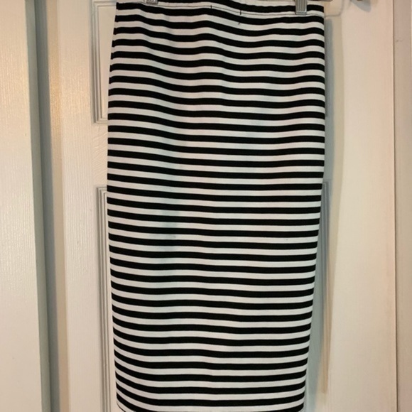 material Girl Striped Pencil Skirt w Slit Small - Picture 6 of 8